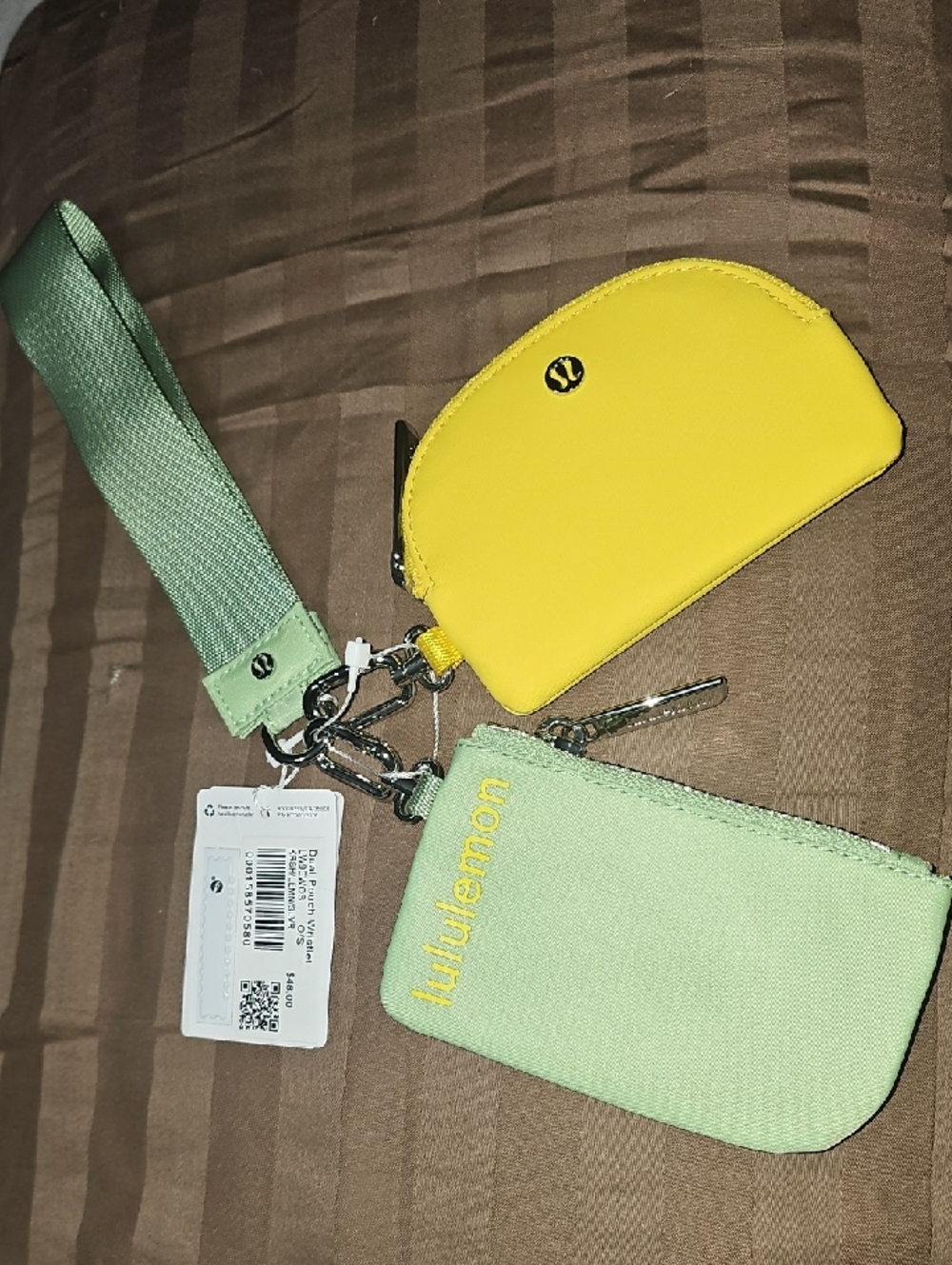 Lululemon Dual Pouch Wristlet. Nwts, KRSH/LEMN/SLVR!! New DROP!!!